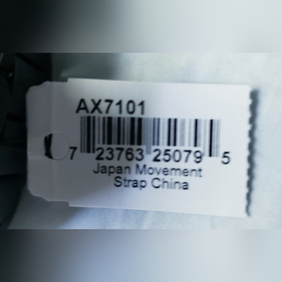 Armani Exchange Men's AX7101 Watch & Bracelet Gift Set - Picture 8 of 14